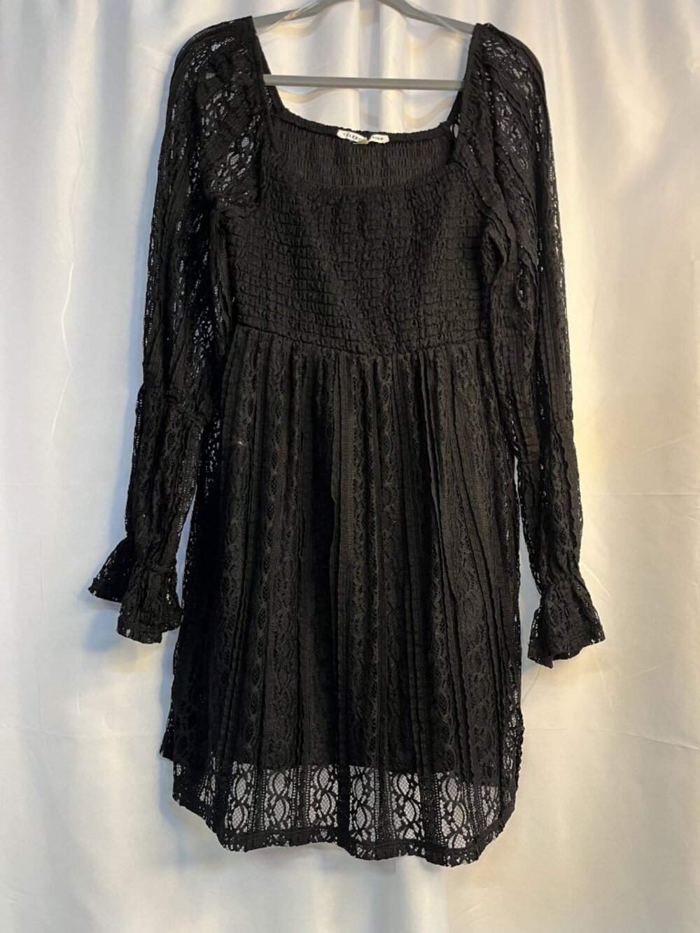 Celebrity Pink Size Extra Large (XL) Women's Black Lace Mini Dress with Smocked